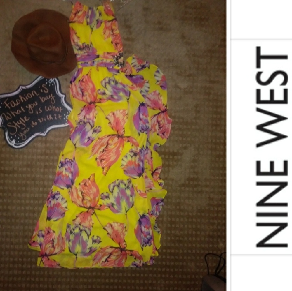 EUC Nine West Maxi Dress